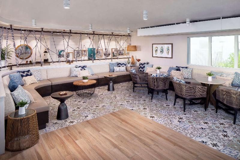 فندق The Reach Key West, Curio Collection By Hilton