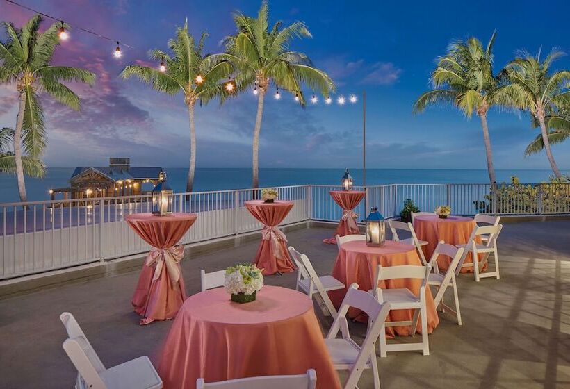 فندق The Reach Key West, Curio Collection By Hilton