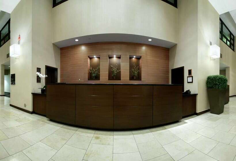 فندق The Saratoga Hilton