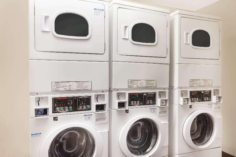 فندق Travelodge By Wyndham Orange County Airport/ Costa Mesa