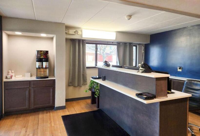 فندق Travelodge By Wyndham Peoria