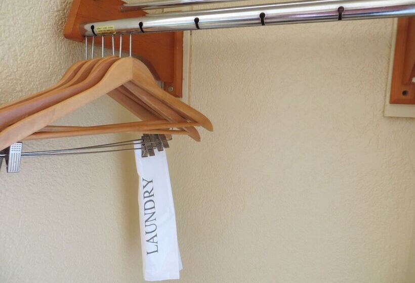 فندق Travelodge By Wyndham Savannah Area/richmond Hill