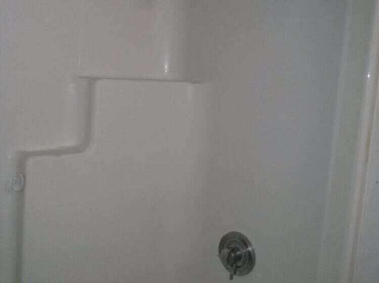 בית מלון כפרי Val U Stay Inn And Suites