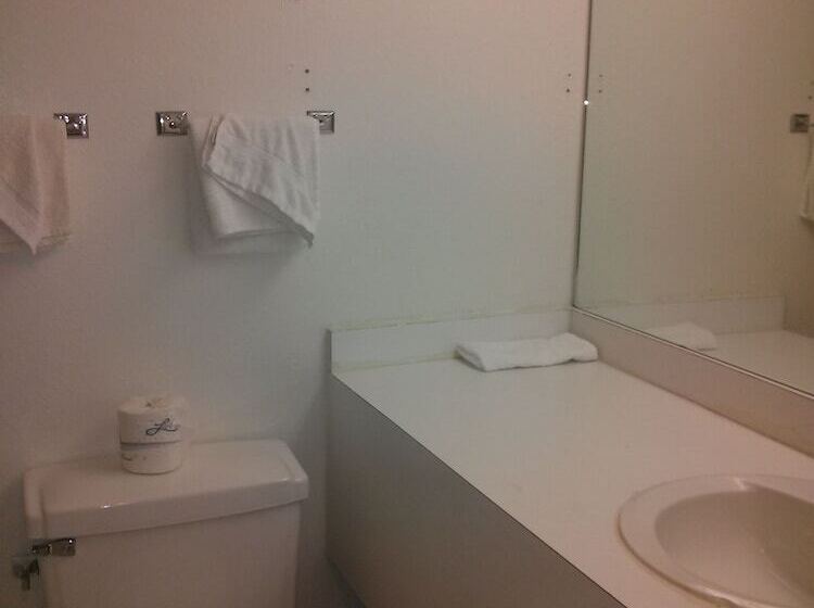 בית מלון כפרי Val U Stay Inn And Suites