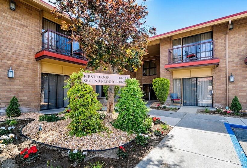 فندق Winnemucca Inn & Casino