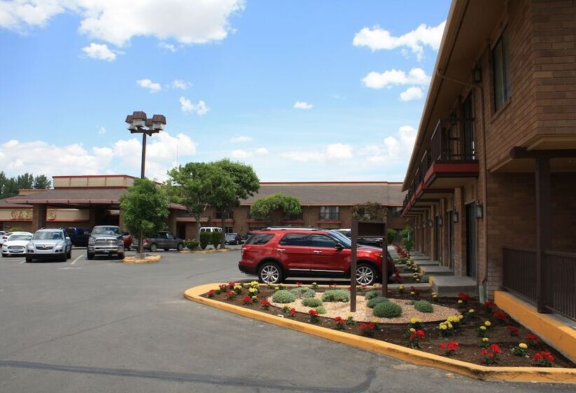 فندق Winnemucca Inn & Casino