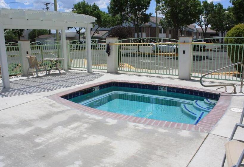 فندق Winnemucca Inn & Casino