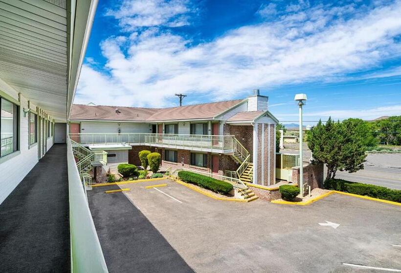 فندق Winnemucca Inn & Casino