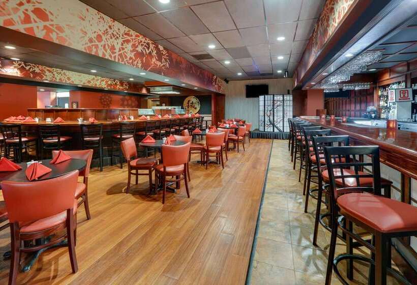 هتل Wyndham Riverfront