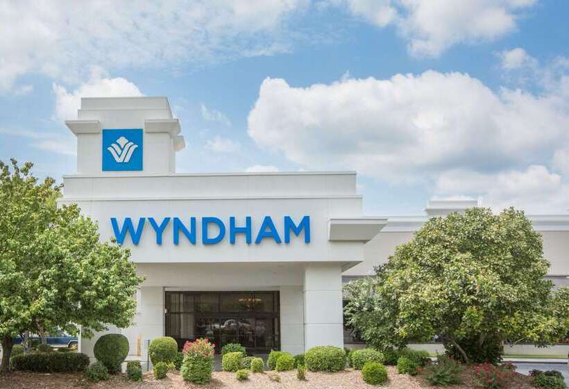 هتل Wyndham Riverfront