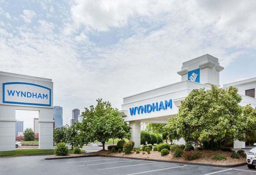 هتل Wyndham Riverfront