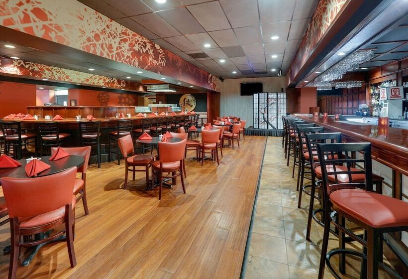 هتل Wyndham Riverfront