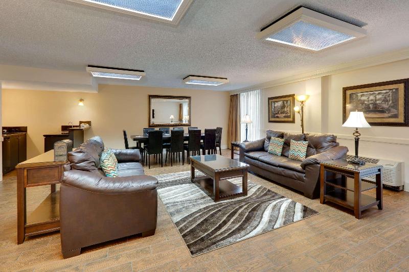 هتل Wyndham Riverfront