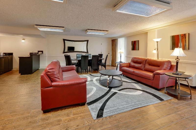 هتل Wyndham Riverfront