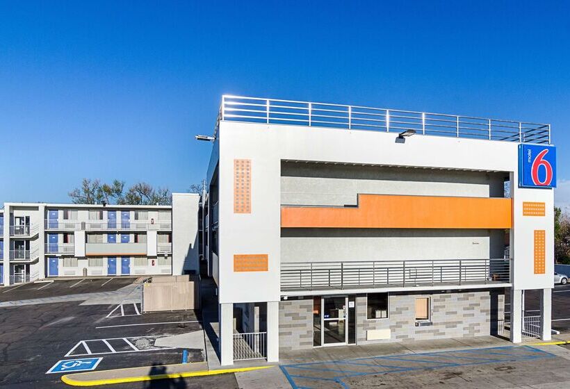 Motel 6 Denver, Co Downtown