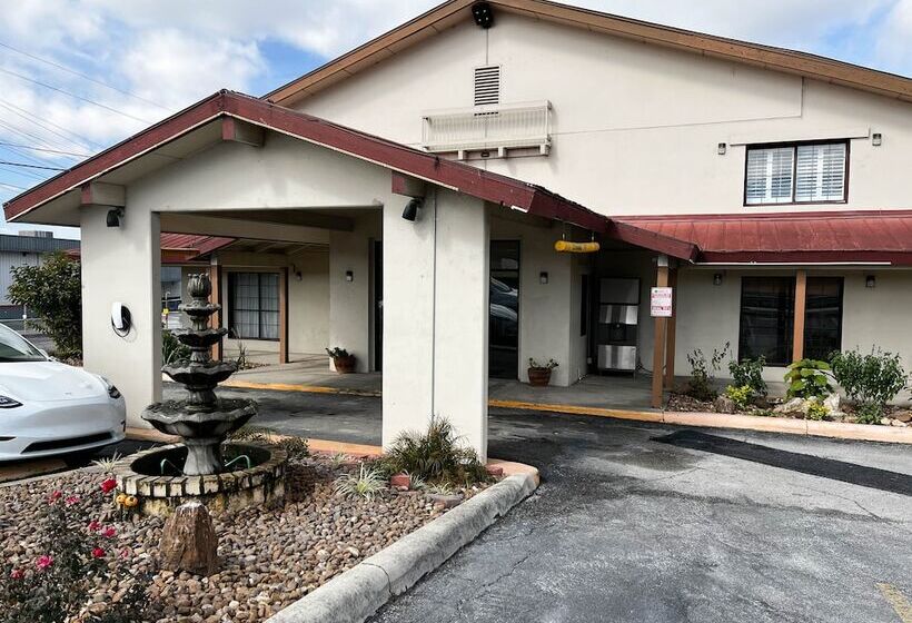 Motel 6 San Antonio, Tx I35 North Corridor