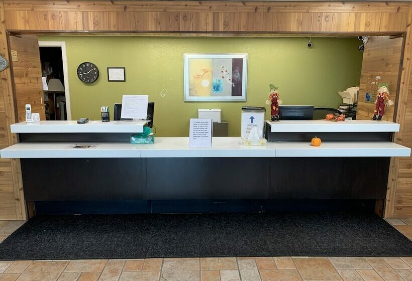 فندق على الطريق Scottsbluff Inn