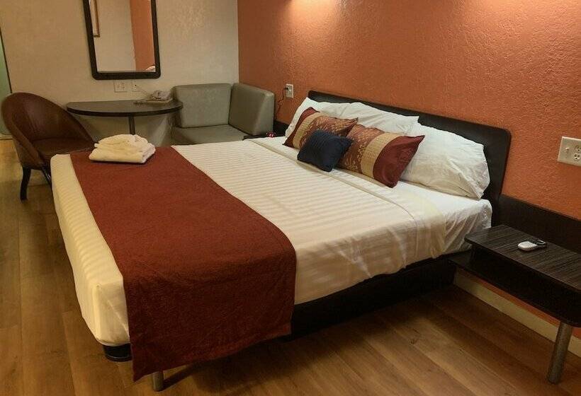 فندق على الطريق Scottsbluff Inn