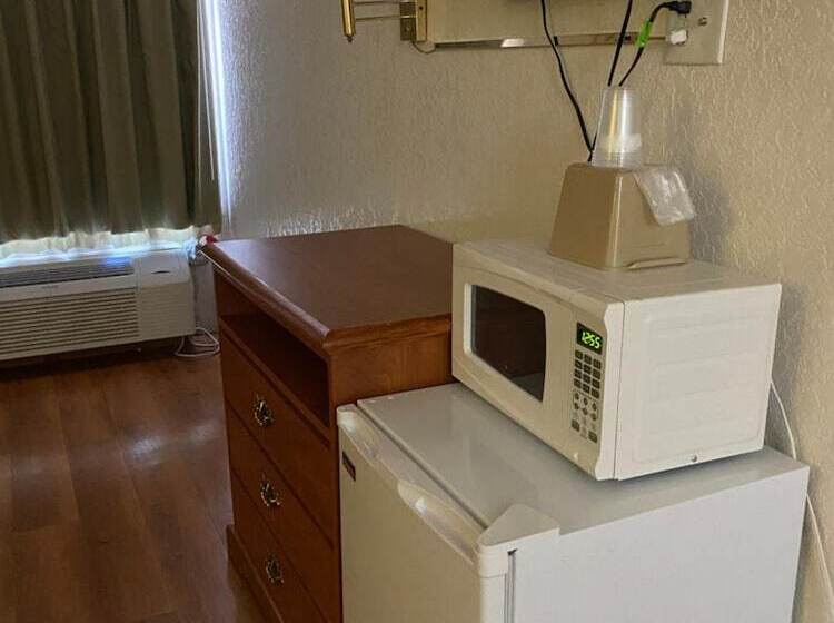 فندق على الطريق Scottsbluff Inn