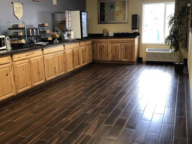 فندق على الطريق Scottsbluff Inn