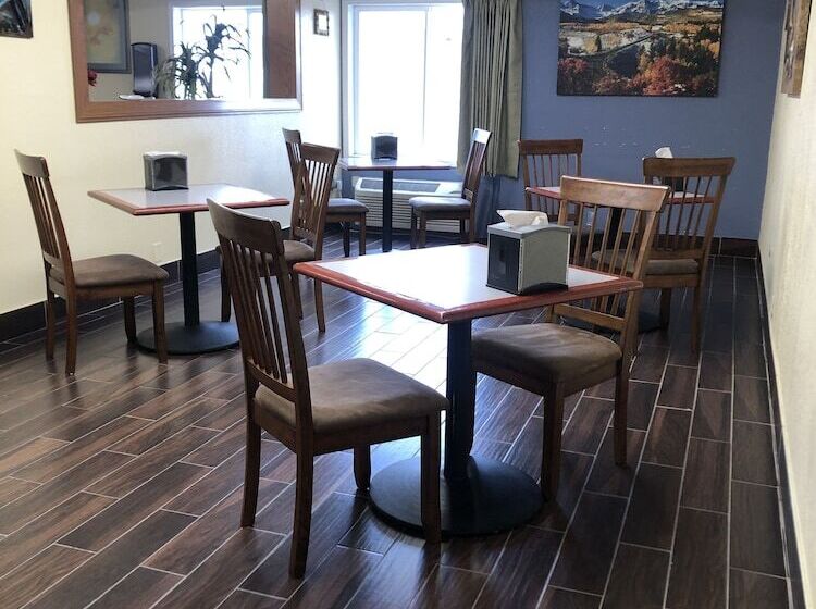 فندق على الطريق Scottsbluff Inn