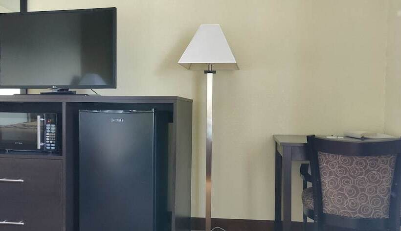 فندق على الطريق Super 8 By Wyndham Rice Lake