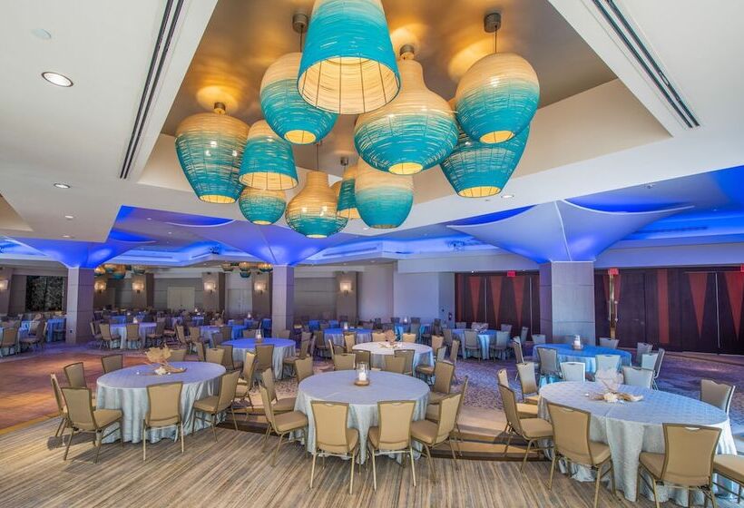 Naples Grande Beach Resort