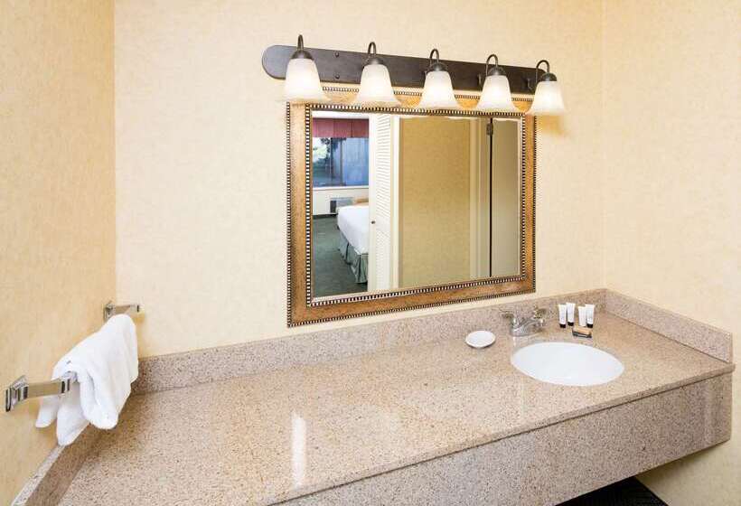 Red Lion Hotel Pendleton