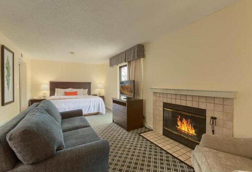 Residences At Daniel Webster