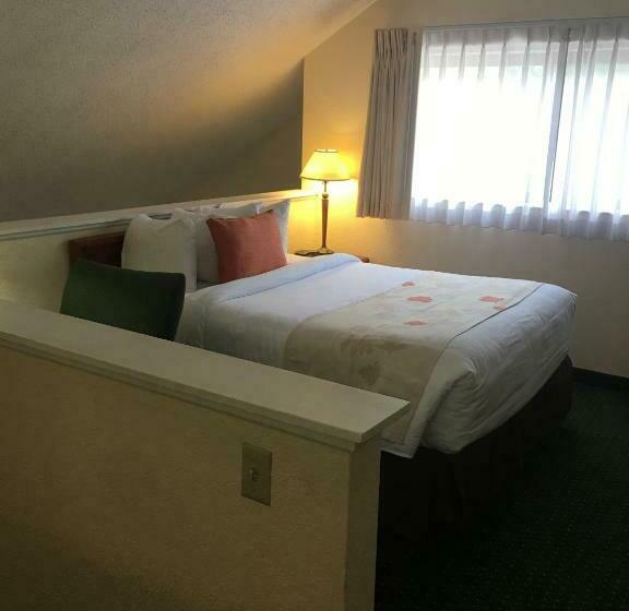 اقامتگاه Fairbridge Inn & Suites  Akron Copley Township  West