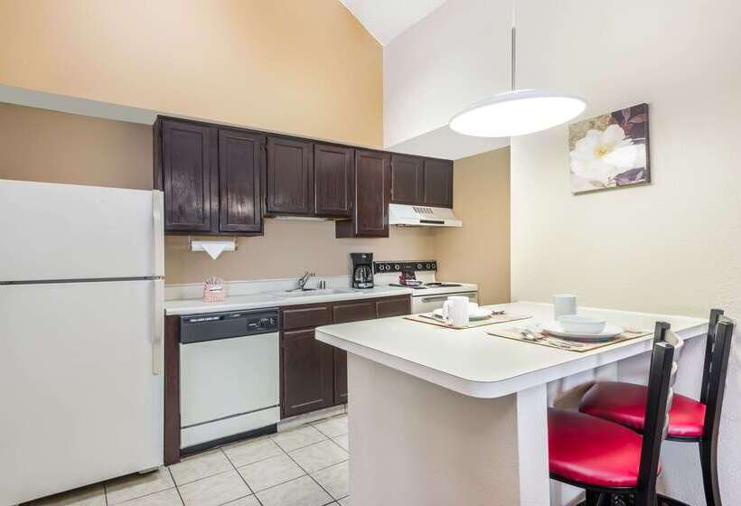 اقامتگاه Hawthorn Extended Stay By Wyndham Dayton
