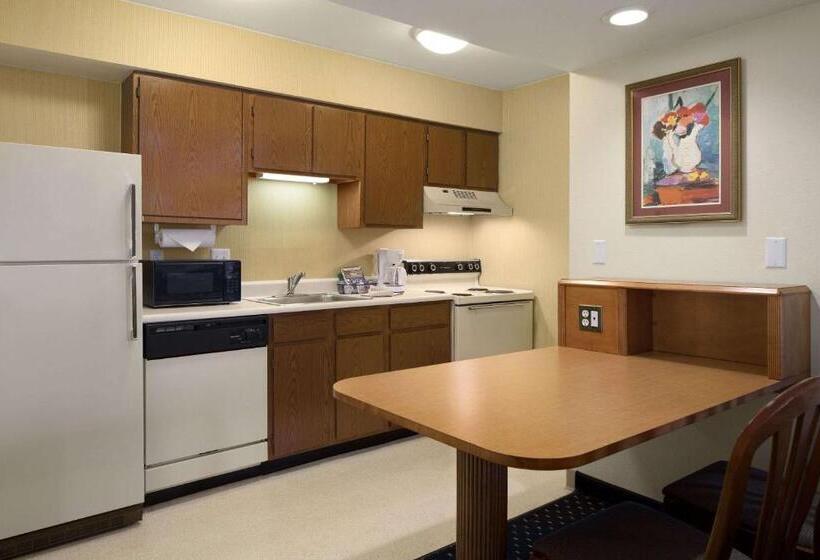 اقامتگاه Hawthorn Extended Stay By Wyndham Fort Wayne