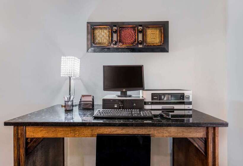 住所 Hawthorn Suites By Wyndham North Charleston