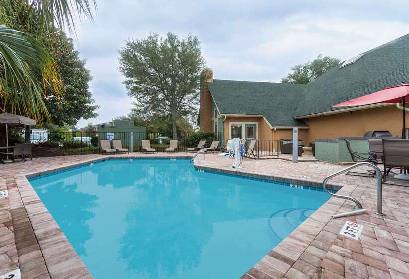 住所 Hawthorn Suites By Wyndham North Charleston