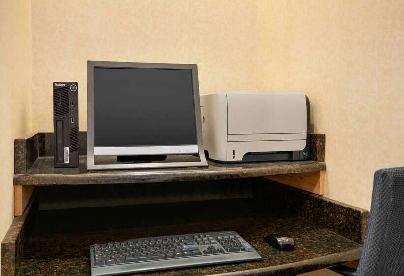 إقامة Hawthorn Suites By Wyndham Tinton Falls