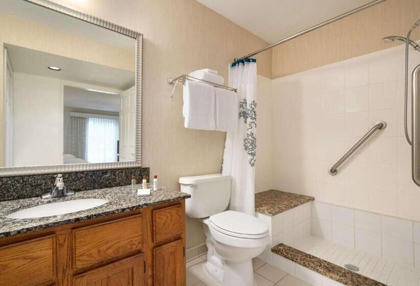 إقامة Hawthorn Suites By Wyndham Tinton Falls