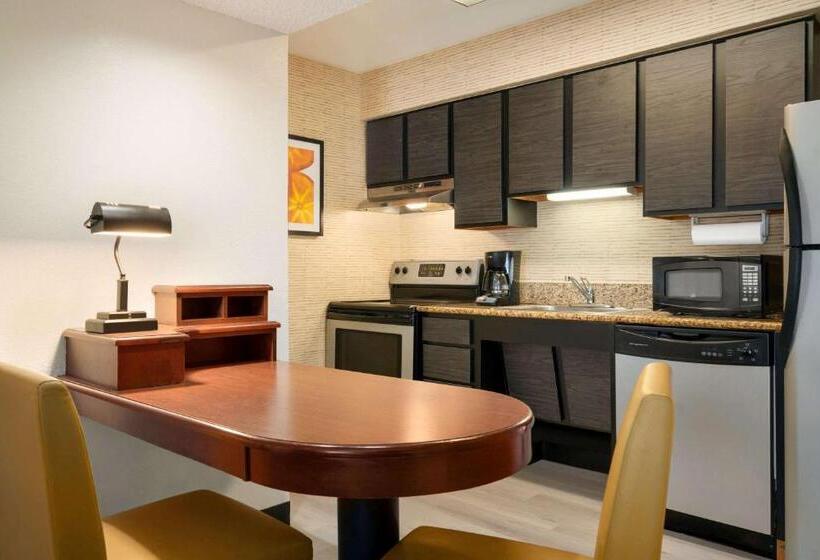 إقامة Hawthorn Suites By Wyndham Tinton Falls