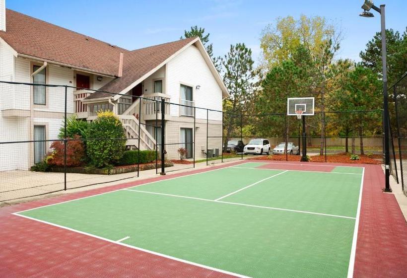 דירת נופש Hawthorn Suites By Wyndham Troy, Mi
