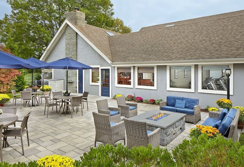 اقامتگاه New Haven Village Suites