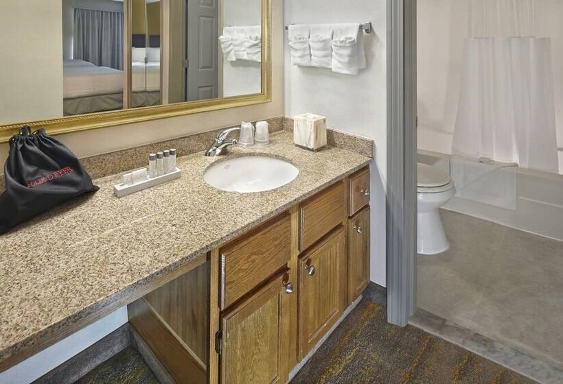 اقامتگاه New Haven Village Suites