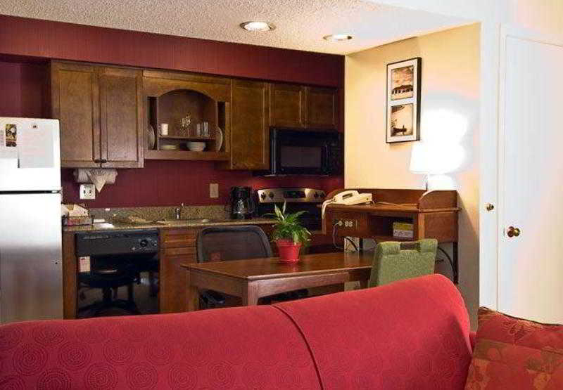 اقامتگاه Raleigh Midtown