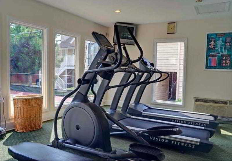 اقامتگاه Raleigh Midtown