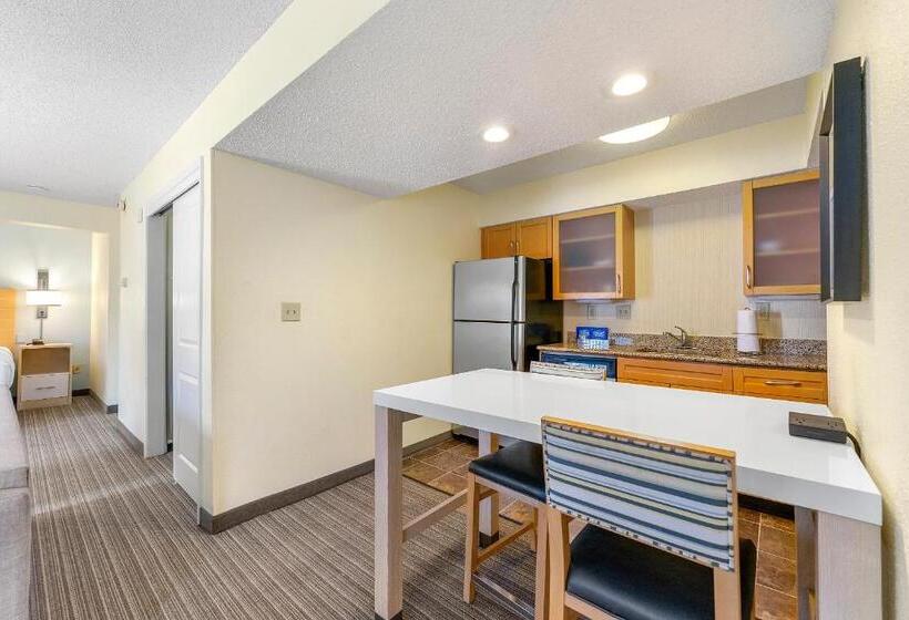 Avia Residences On Savoy   Extended Stay