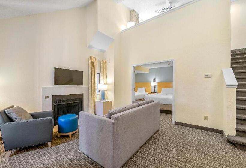 Avia Residences On Savoy   Extended Stay