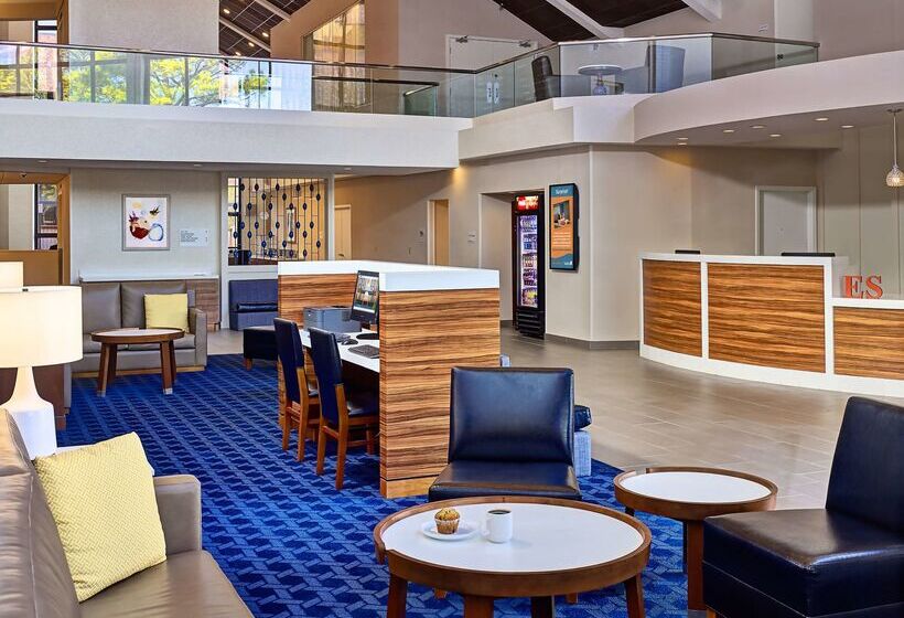 住所 Sonesta Simply Suites Memphis East Poplar Pike