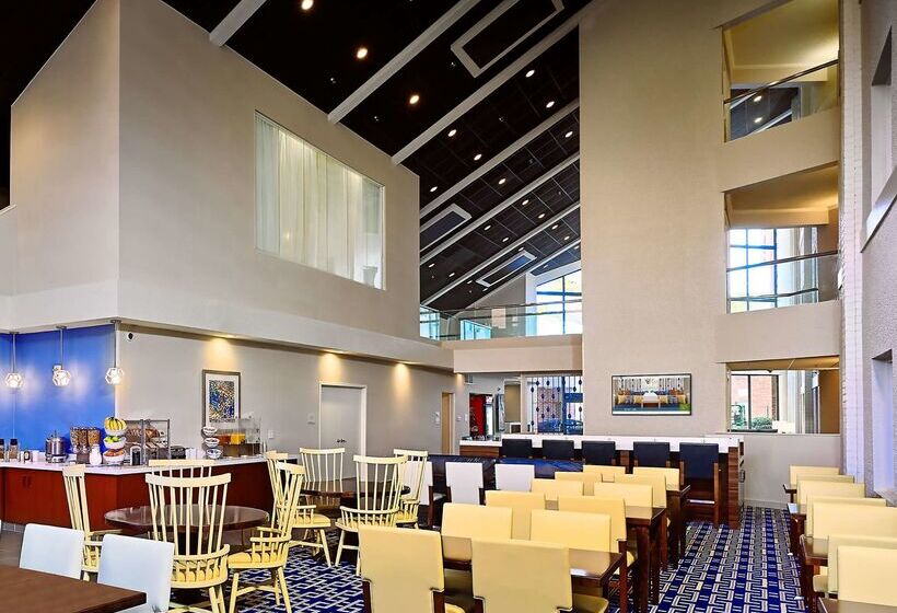 住所 Sonesta Simply Suites Memphis East Poplar Pike