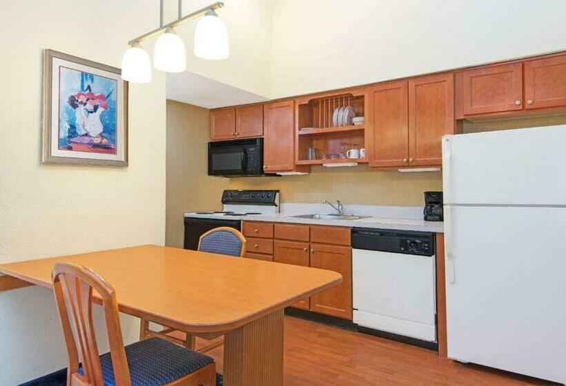 住所  Studio 6columbus, Oh