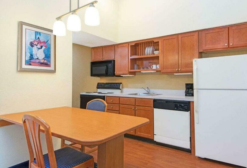 住所  Studio 6columbus, Oh