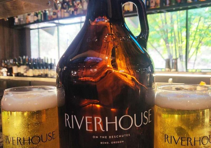 リゾートホテル Riverhouse Lodge