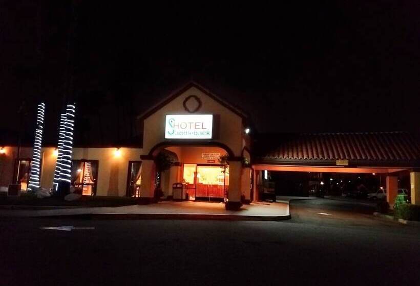 منتجع Saddleback Los Angeles   Norwalk